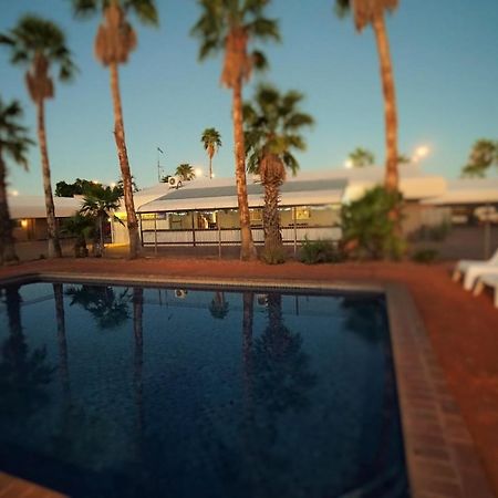 Bluestone Motor Inn Теннант-Крик Экстерьер фото
