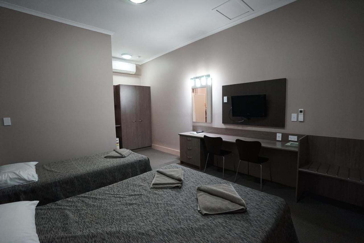Bluestone Motor Inn Теннант-Крик Экстерьер фото