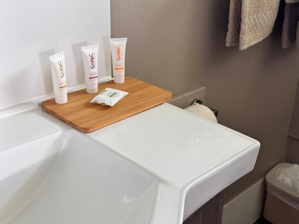 Bluestone Motor Inn Теннант-Крик Экстерьер фото