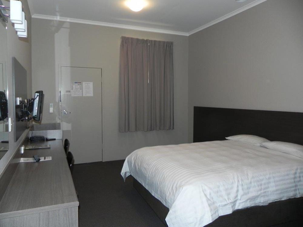 Bluestone Motor Inn Теннант-Крик Экстерьер фото